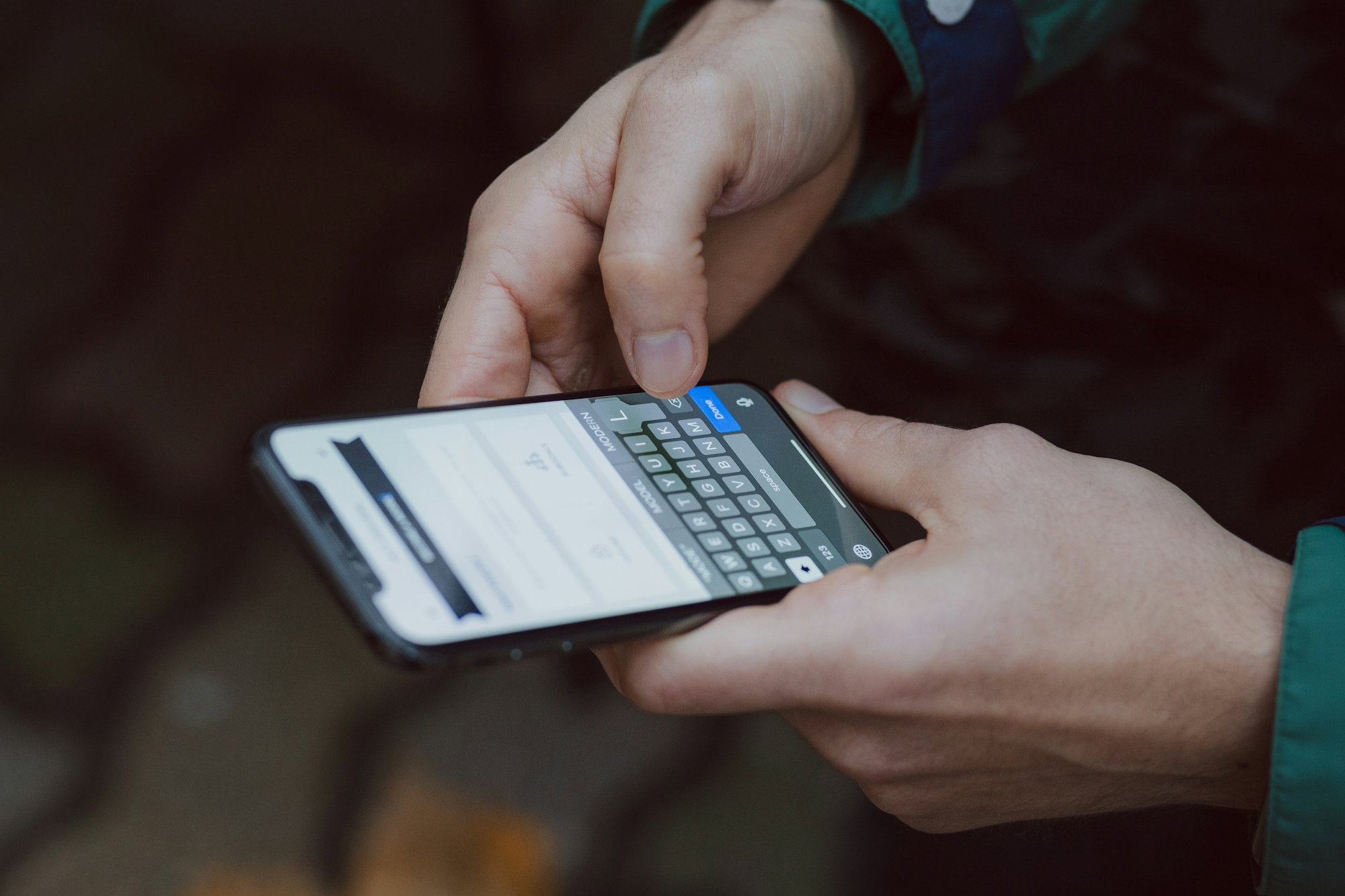 selective-focus-photography-of-person-using-smartphone.jpg selective focus photography of person using smartphone
